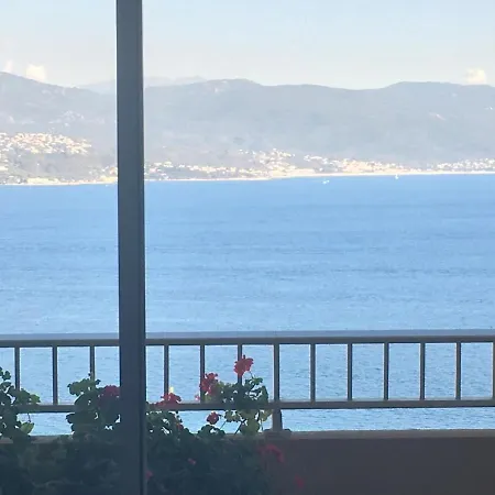 Vista Di Nata En Entre Et Maquis Lägenhet *